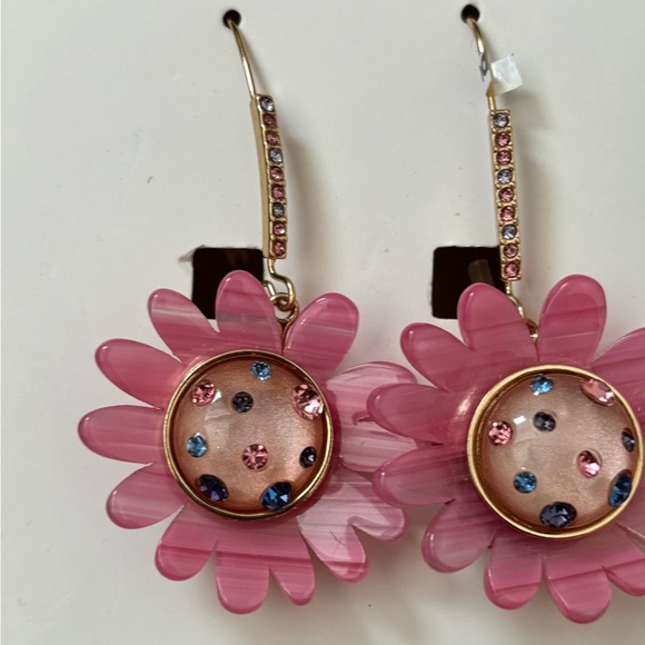 NWT Betsy Johnson Pink Daisy Earrings - Picture 9 of 9